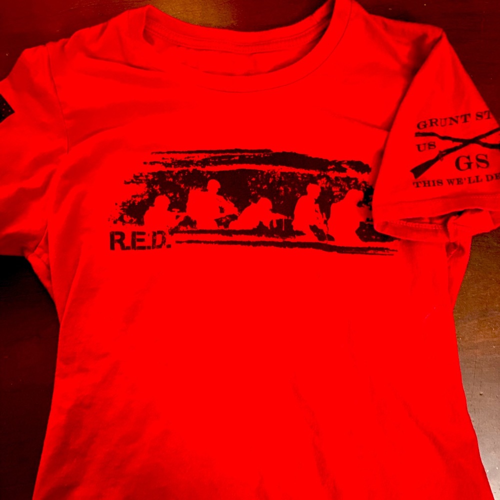 Grunt style woman’s M tee shirt